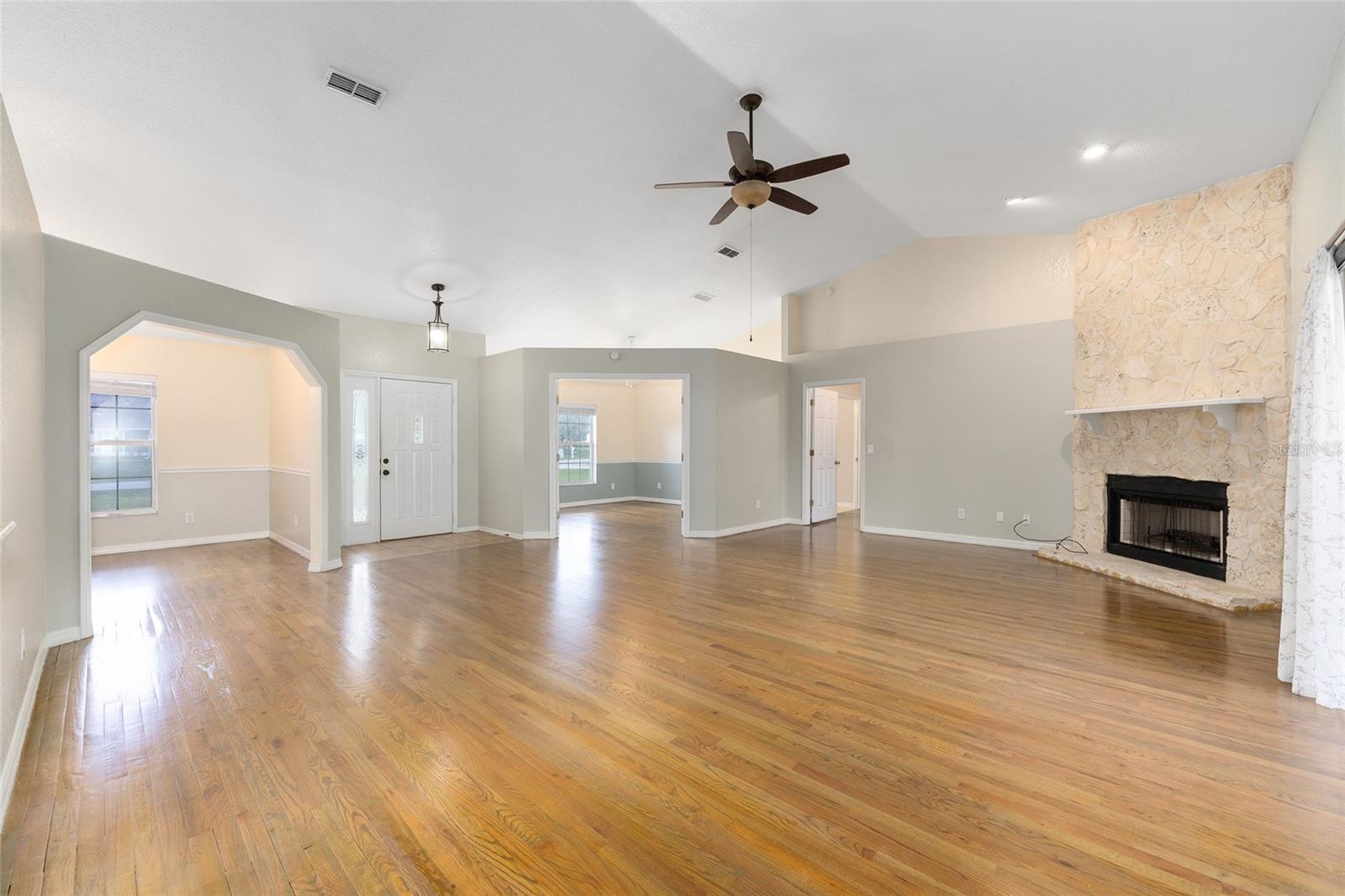 Image 7 of 40 For 10521 54th Court