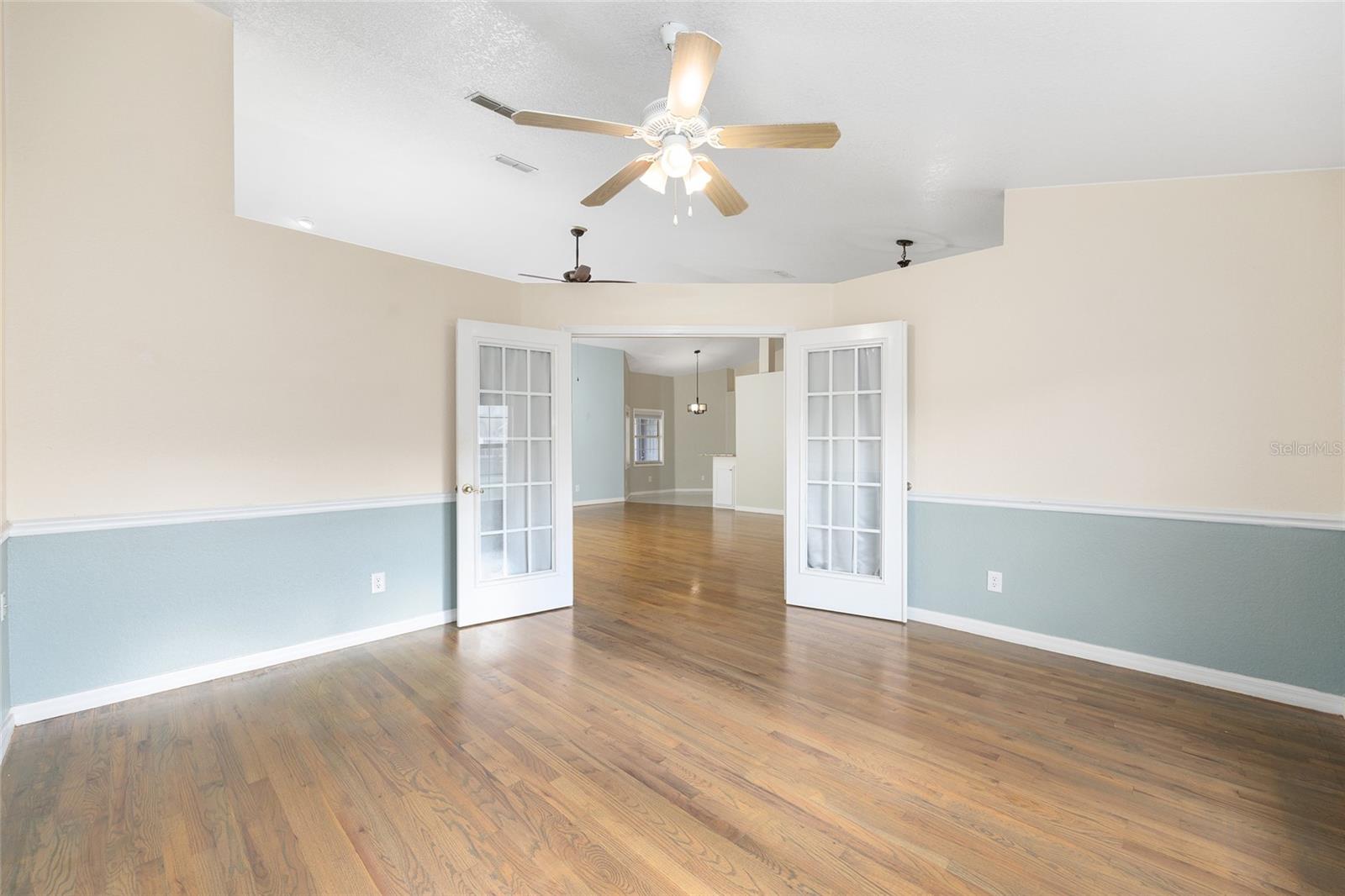 Image 8 of 40 For 10521 54th Court