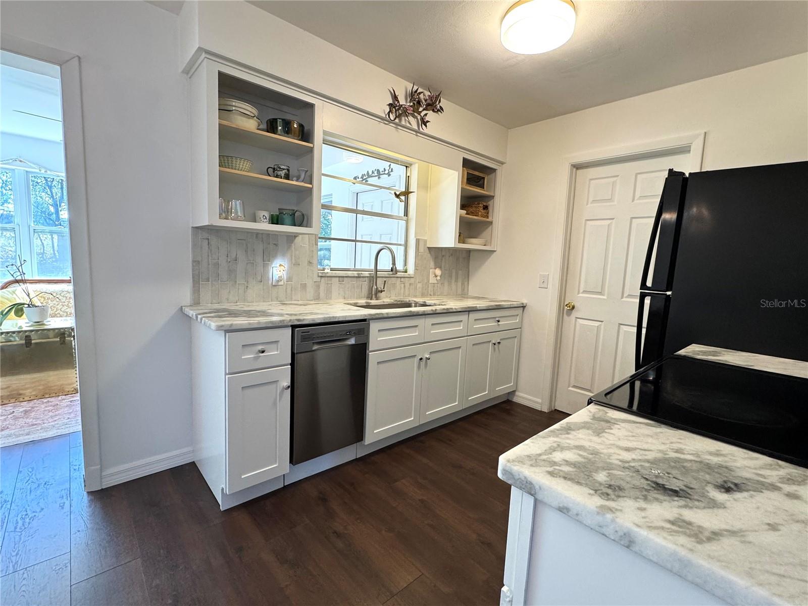 Image 12 of 38 For 7 Adams Street