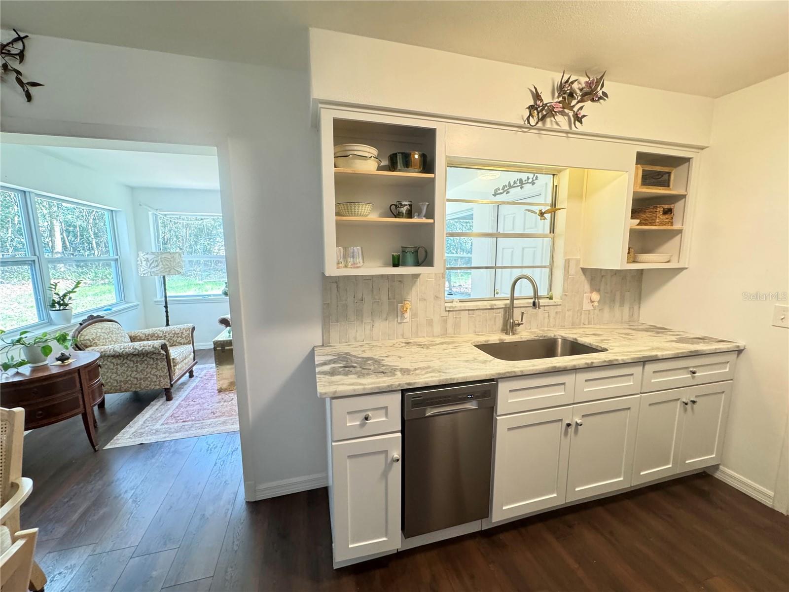 Image 13 of 38 For 7 Adams Street