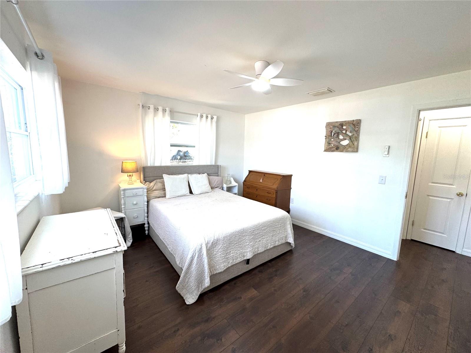 Image 16 of 38 For 7 Adams Street