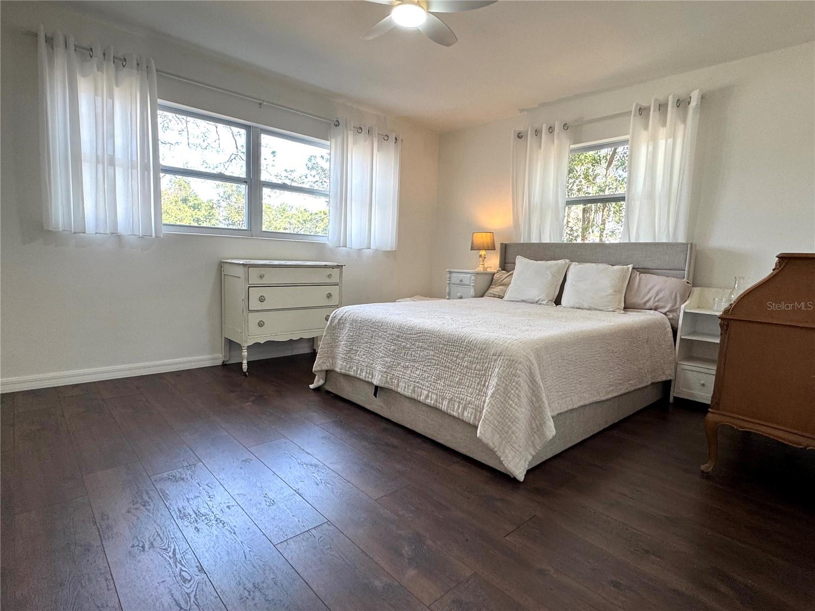 Image 19 of 38 For 7 Adams Street