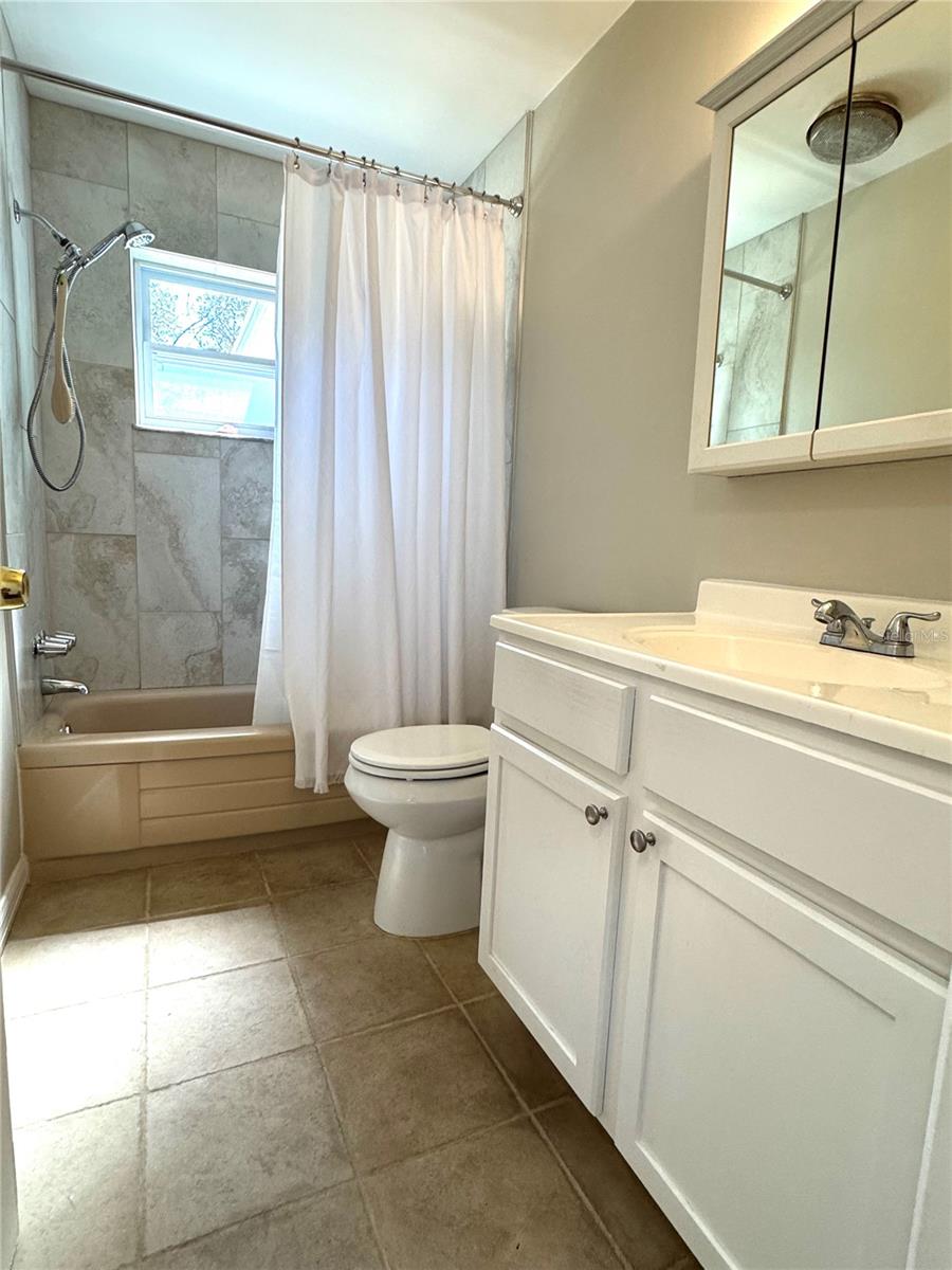 Image 22 of 38 For 7 Adams Street