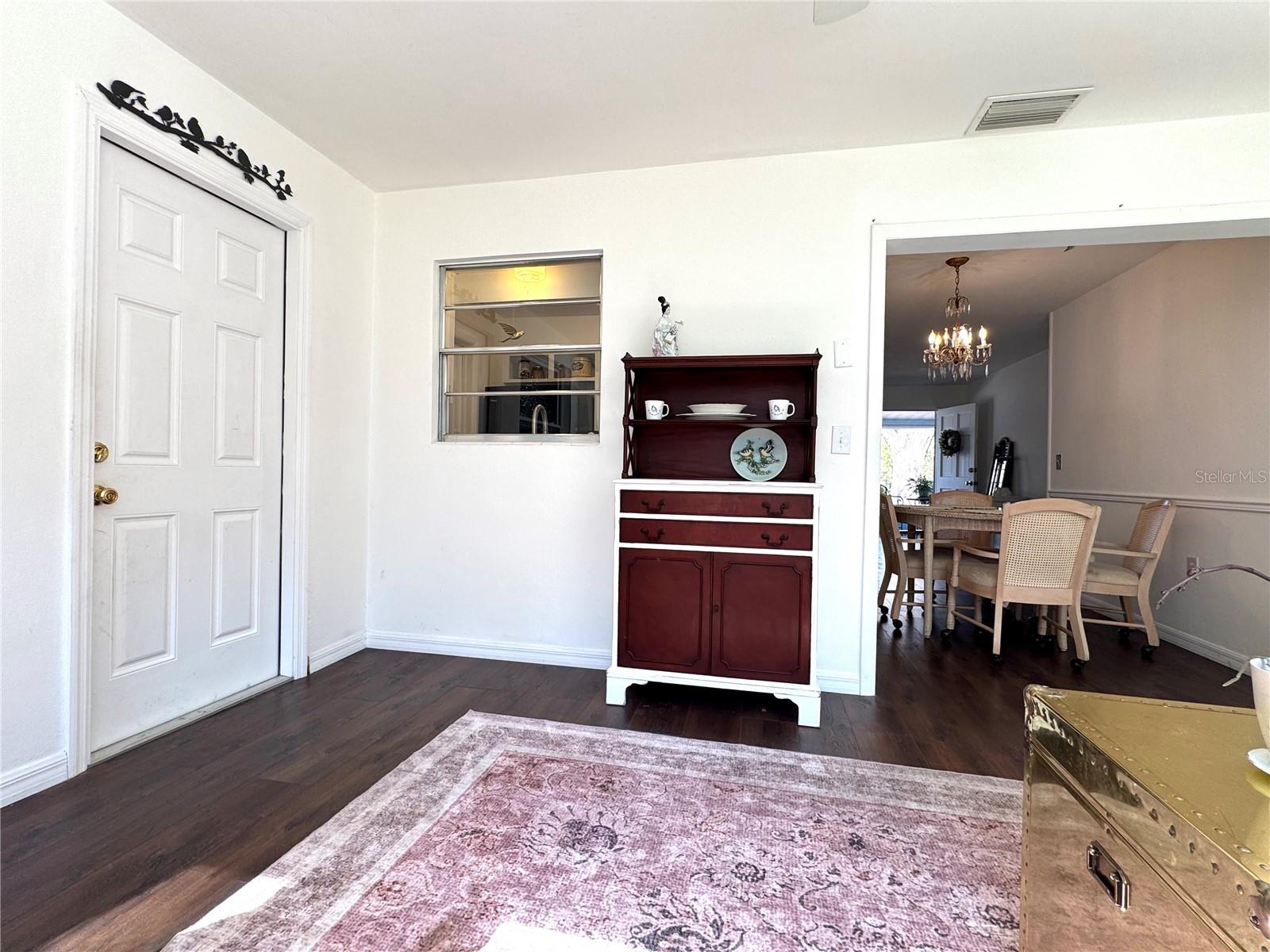 Image 24 of 38 For 7 Adams Street