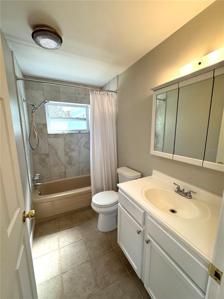 Image 28 of 38 For 7 Adams Street