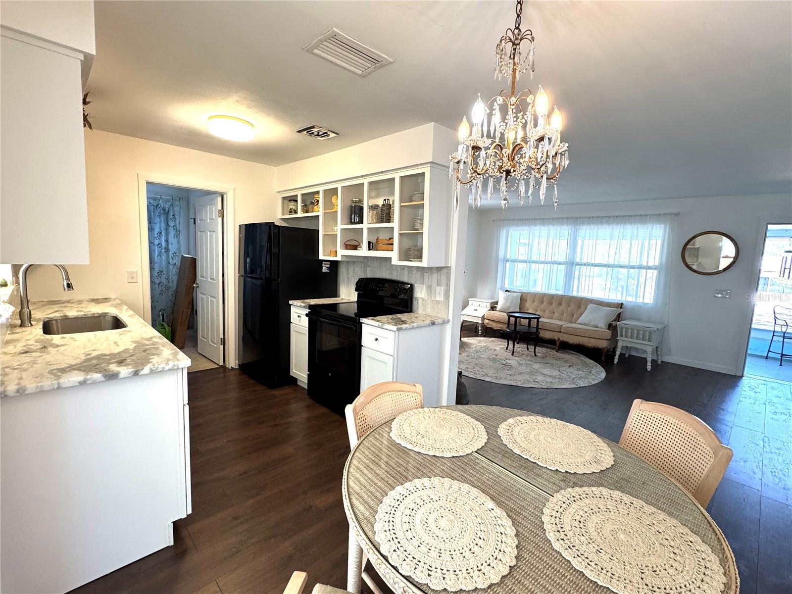 Image 5 of 38 For 7 Adams Street