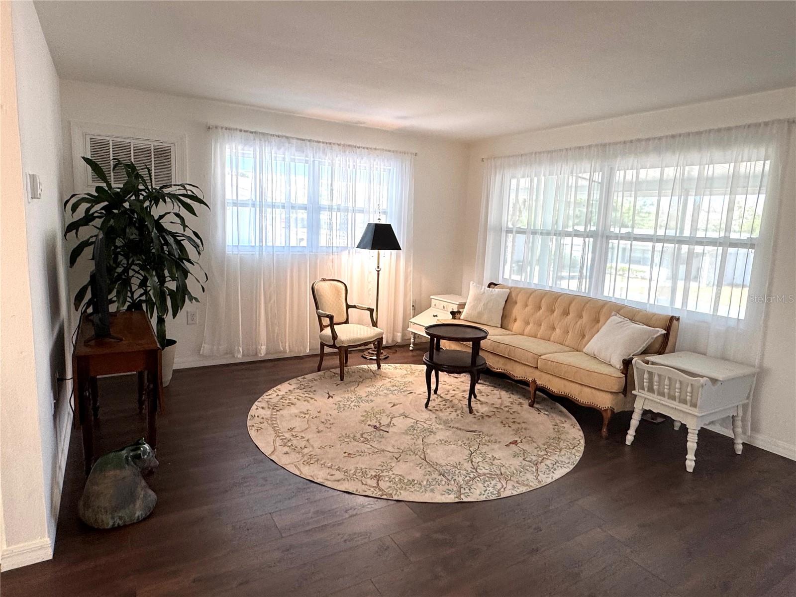 Image 6 of 38 For 7 Adams Street