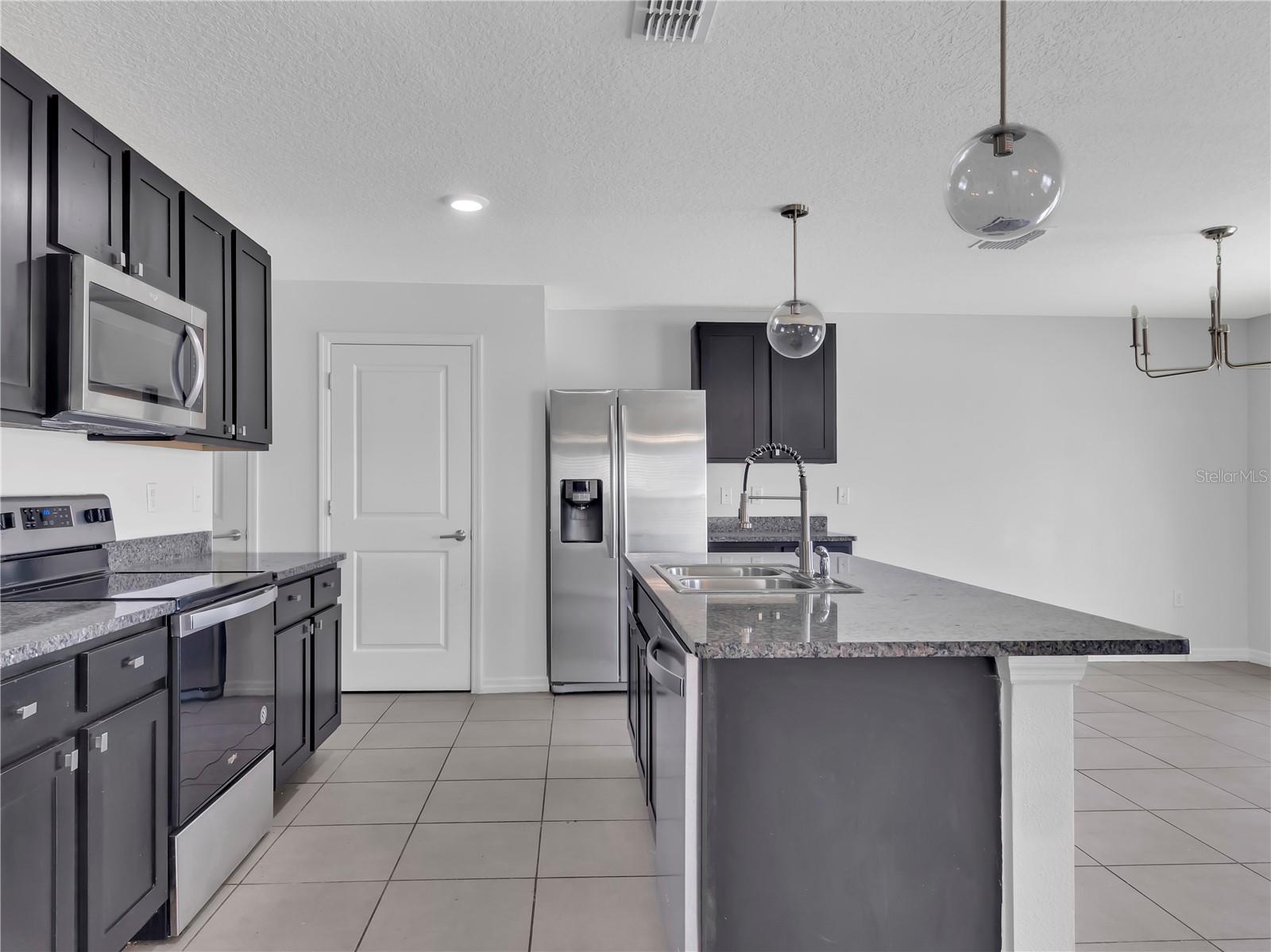 Image 9 of 23 For 602 Olive Conch Street