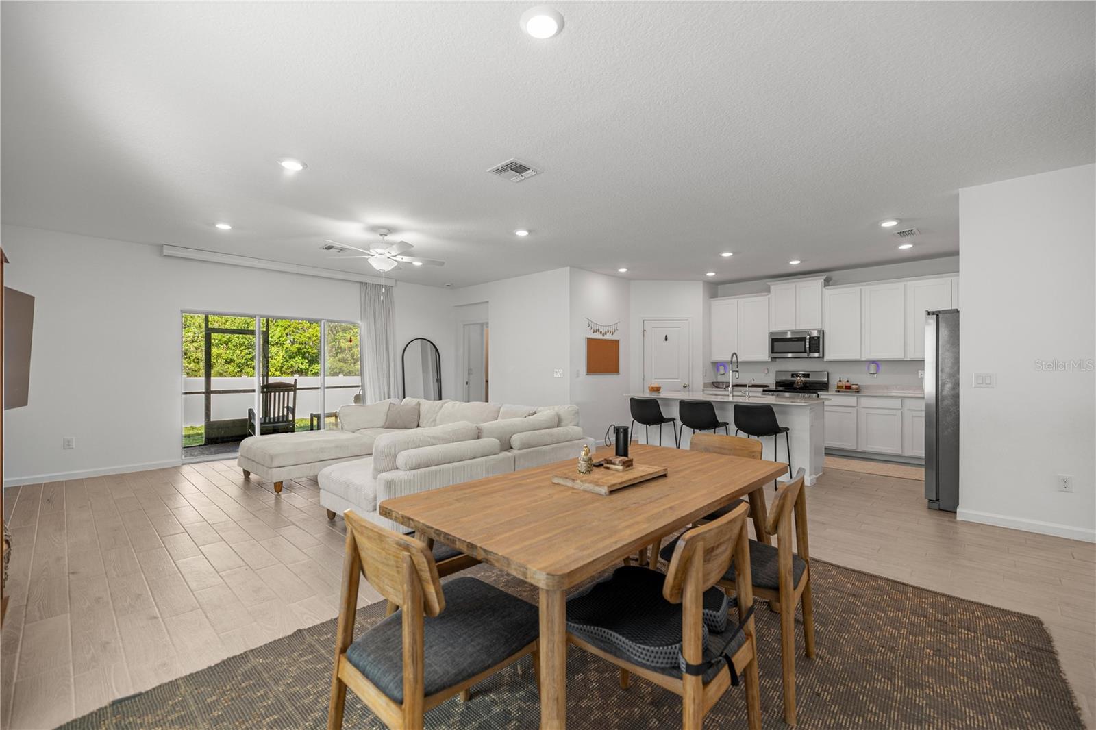 Image 21 of 41 For 1632 44th Court Road