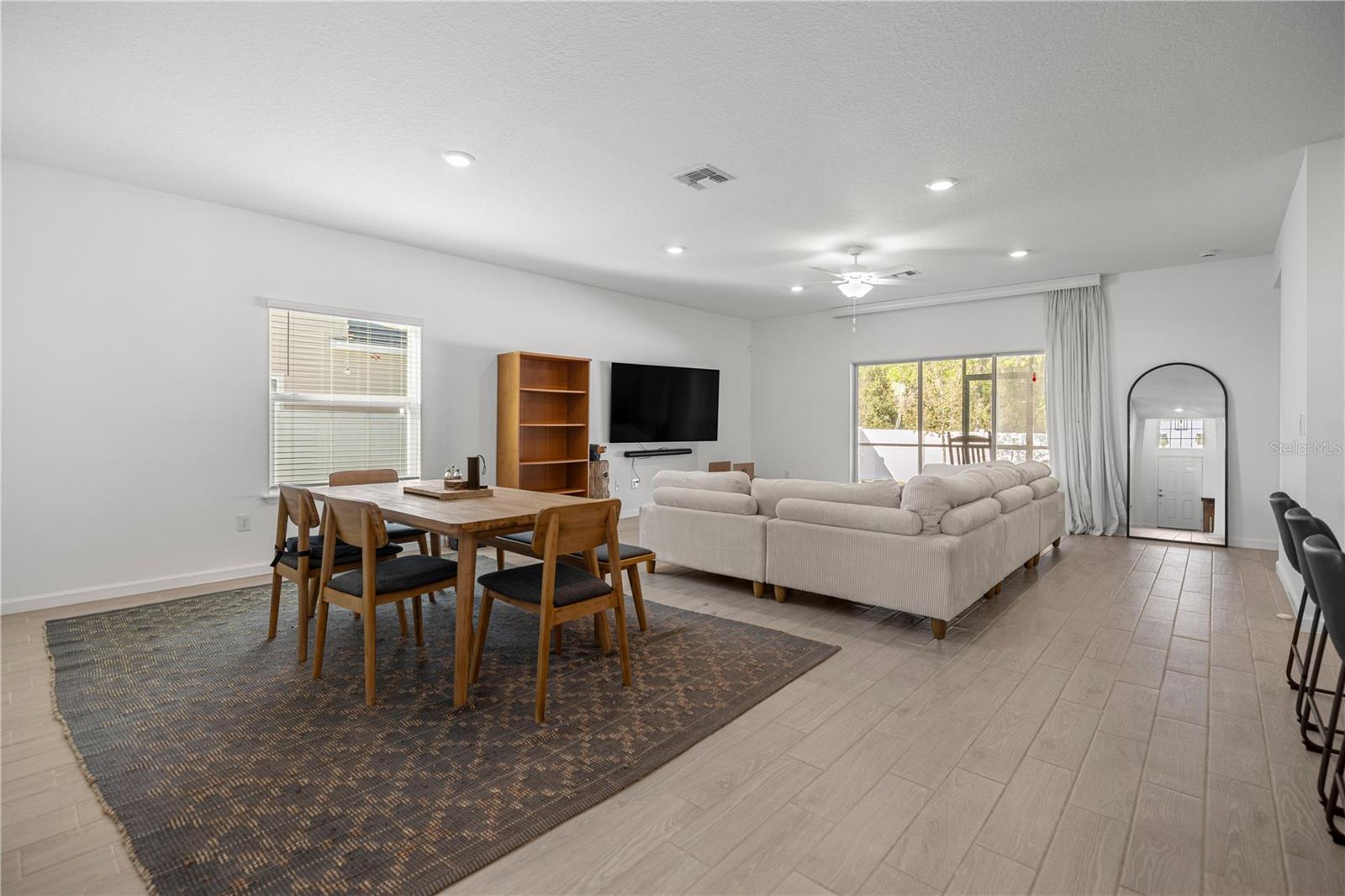 Image 22 of 41 For 1632 44th Court Road