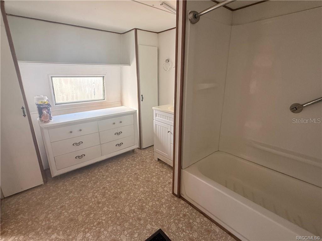 Image 13 of 16 For 6600 Lakato Lane