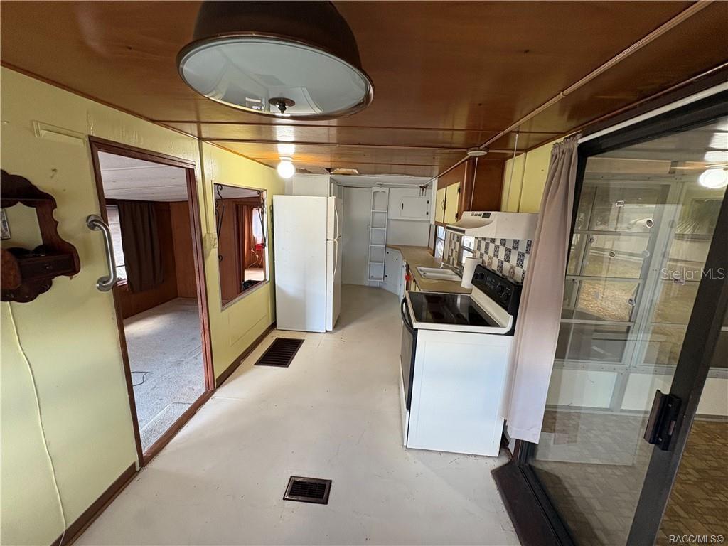 Image 7 of 16 For 6600 Lakato Lane