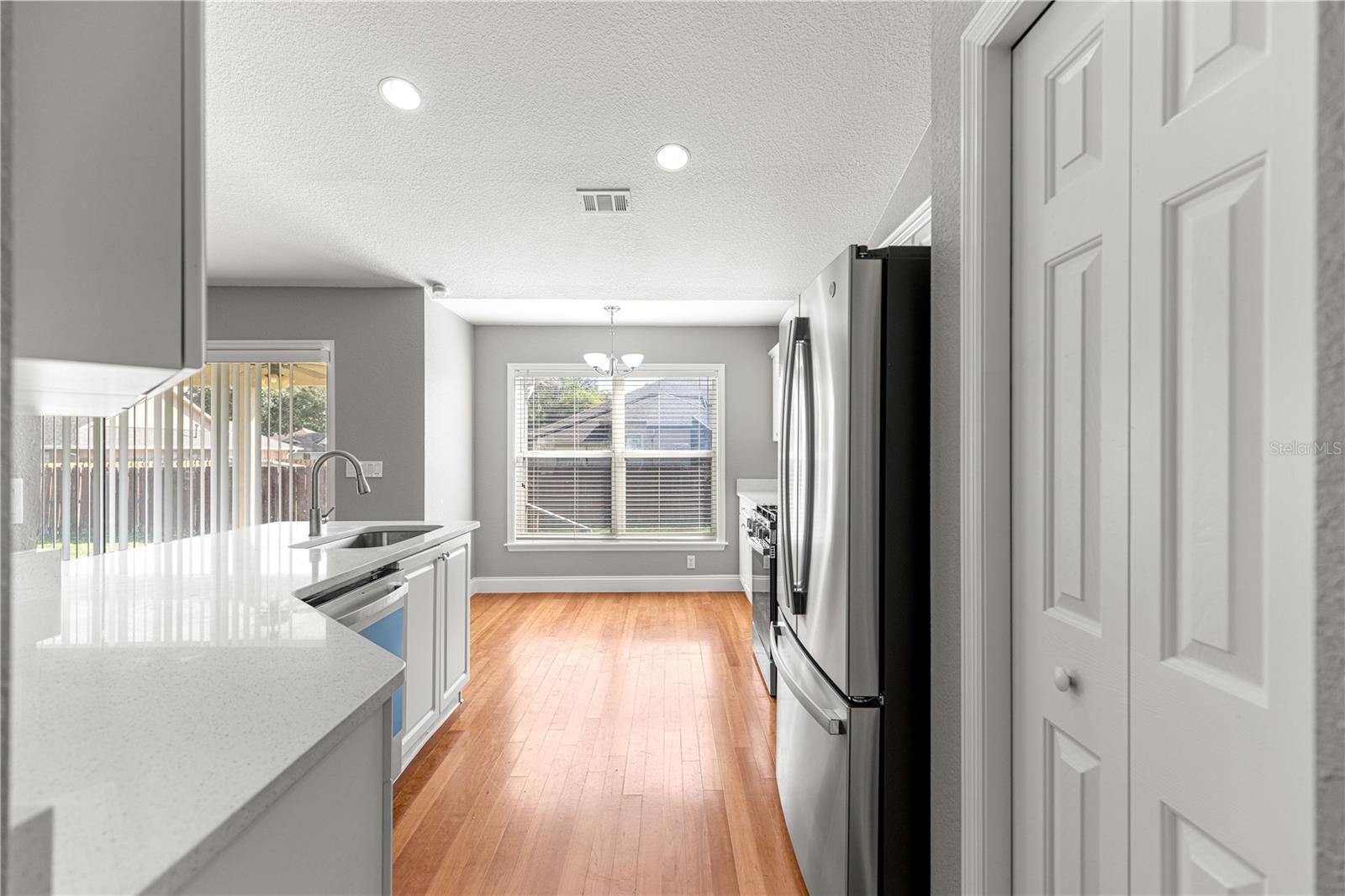 Image 16 of 59 For 10485 42nd Court