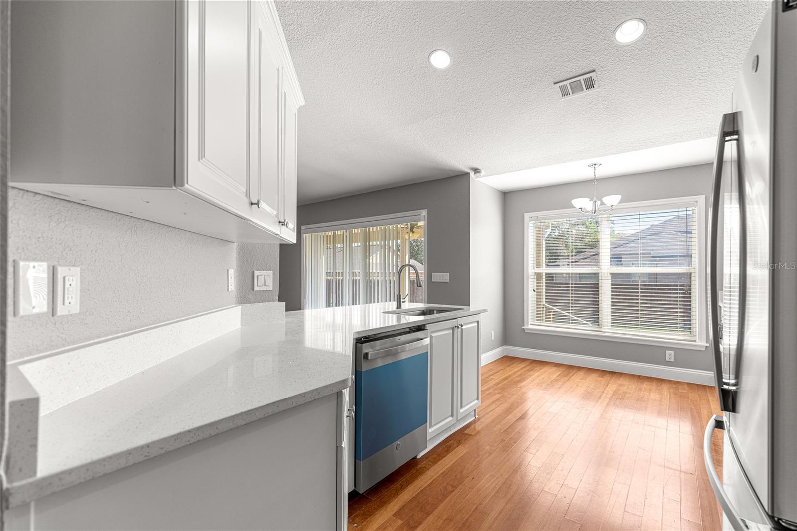 Image 17 of 59 For 10485 42nd Court