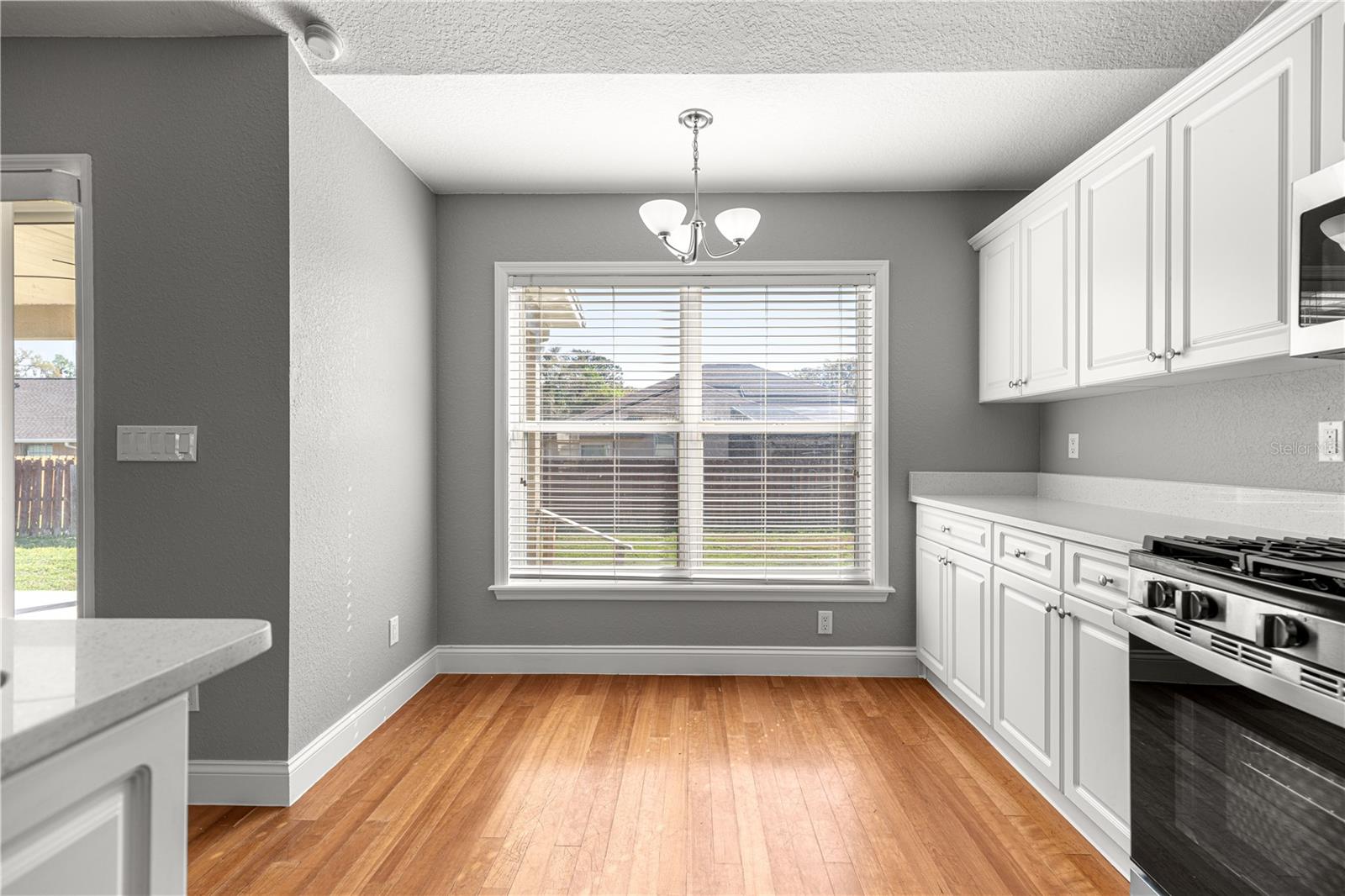 Image 18 of 59 For 10485 42nd Court