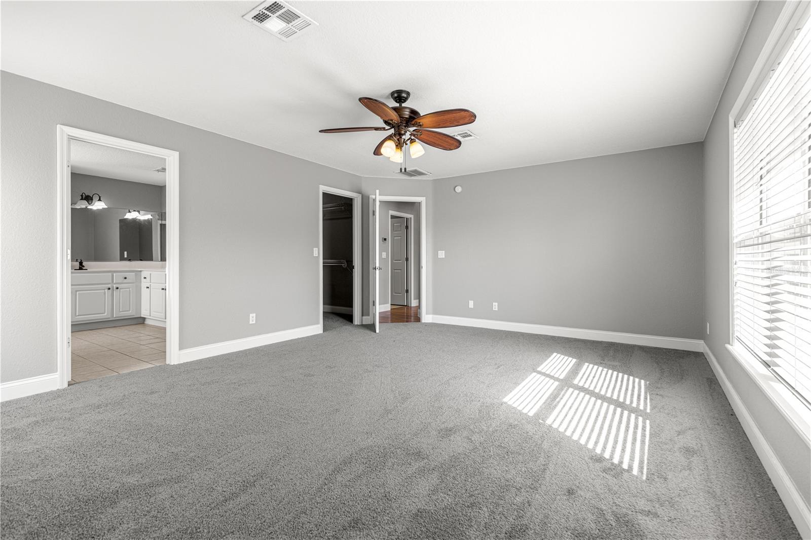 Image 22 of 59 For 10485 42nd Court