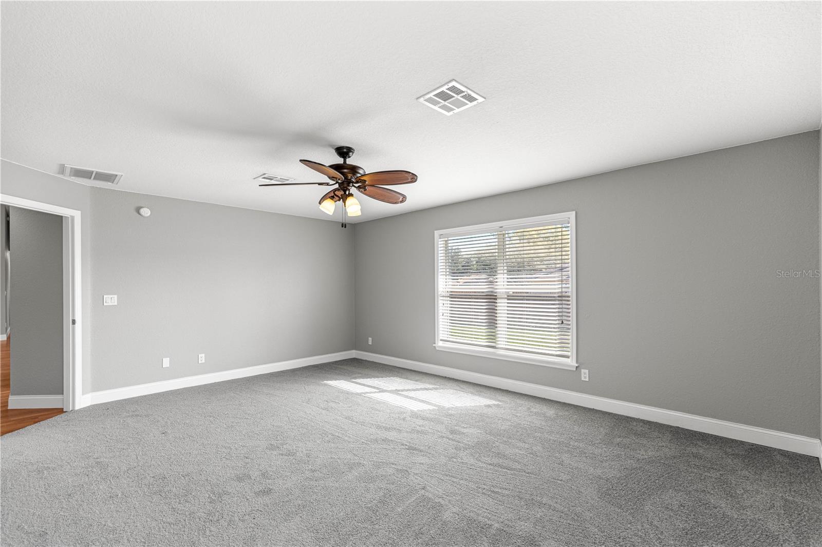 Image 23 of 59 For 10485 42nd Court