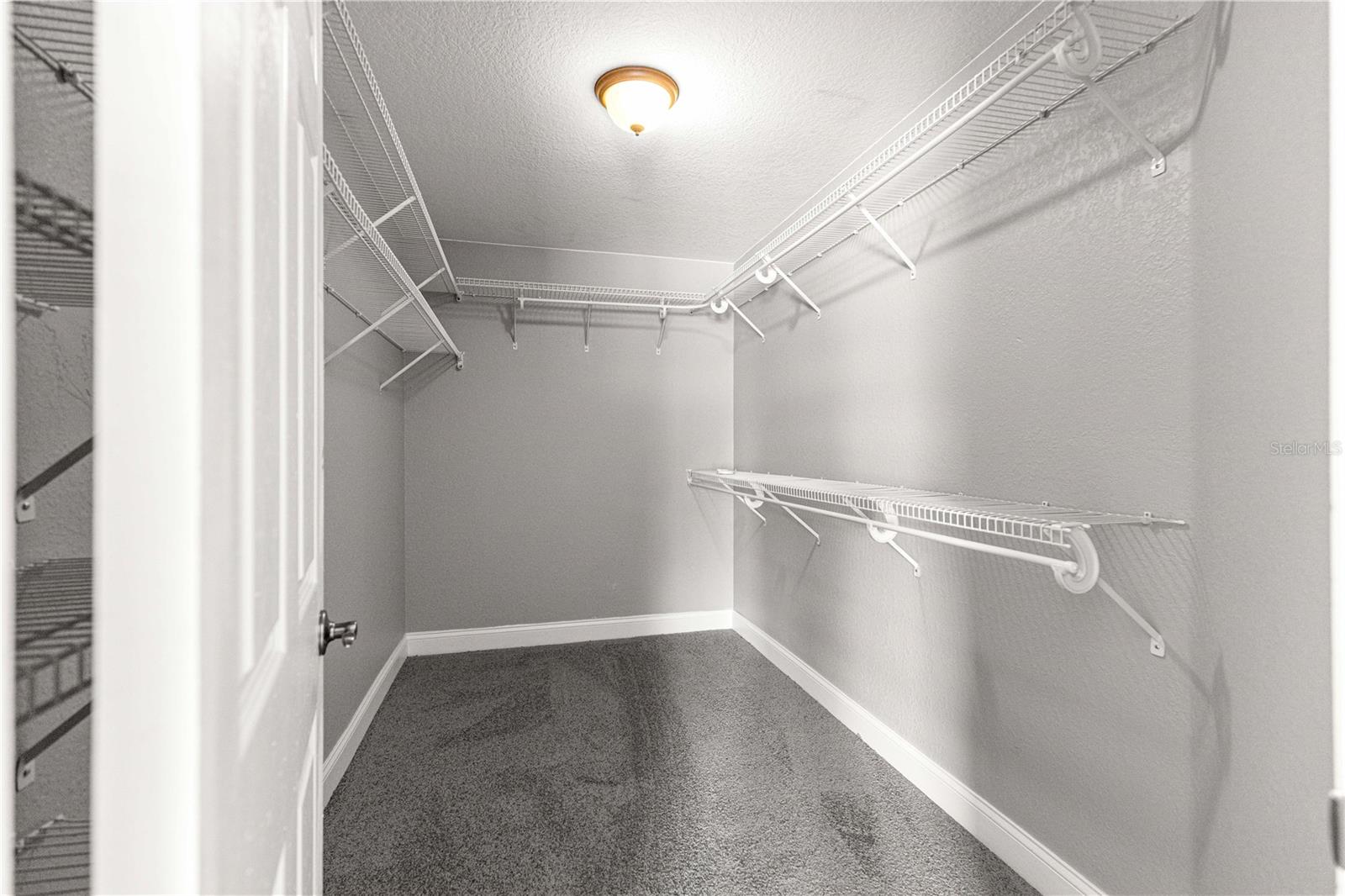 Image 24 of 59 For 10485 42nd Court