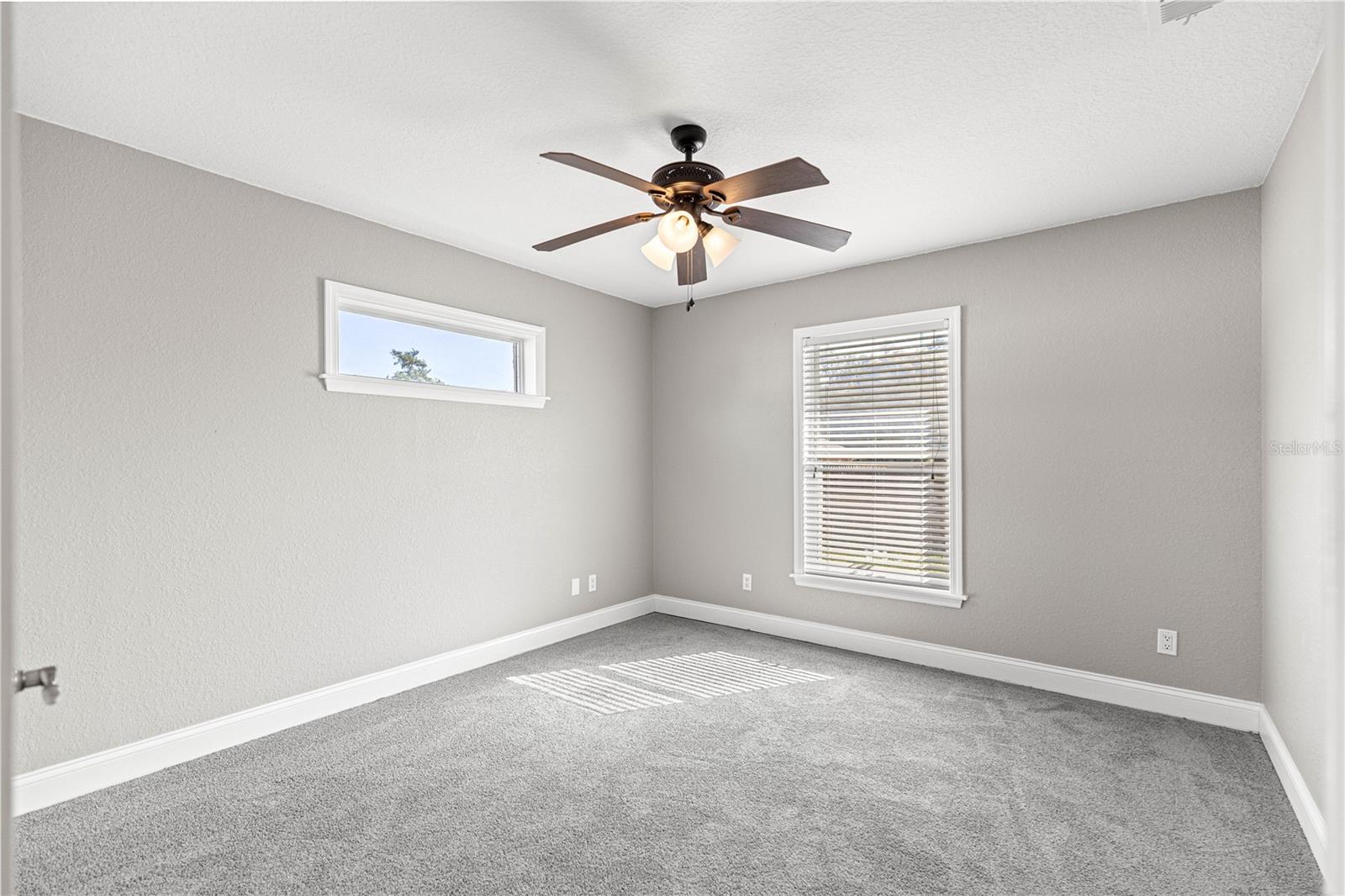 Image 31 of 59 For 10485 42nd Court