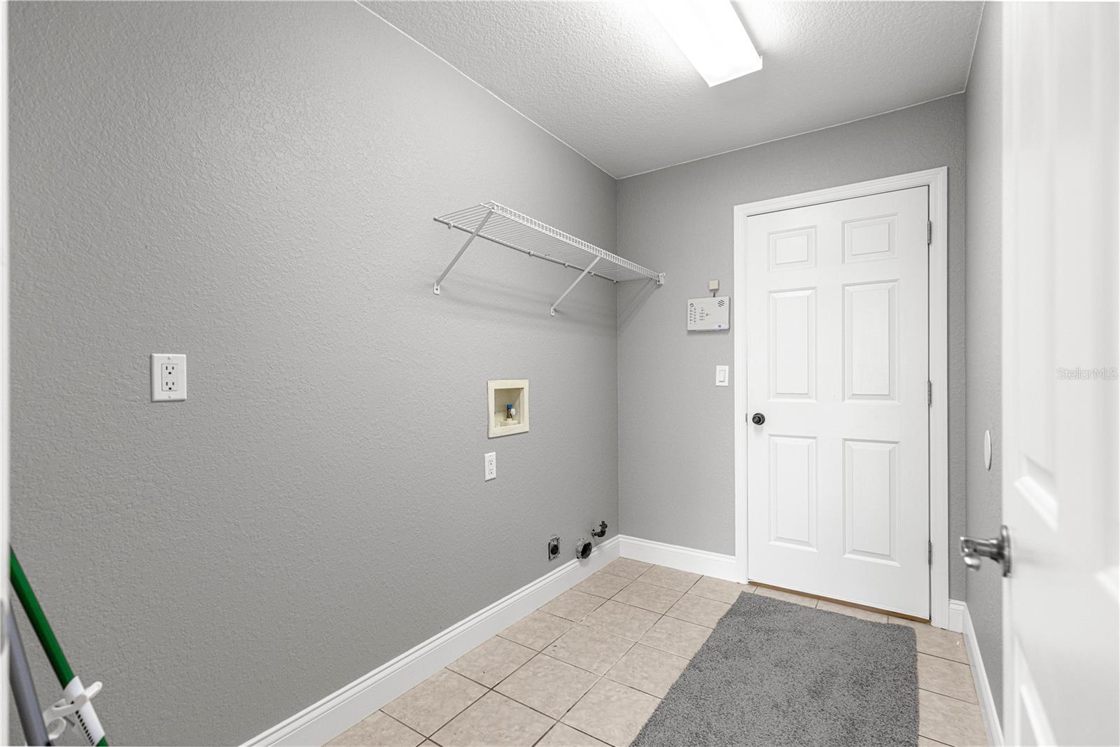 Image 37 of 59 For 10485 42nd Court