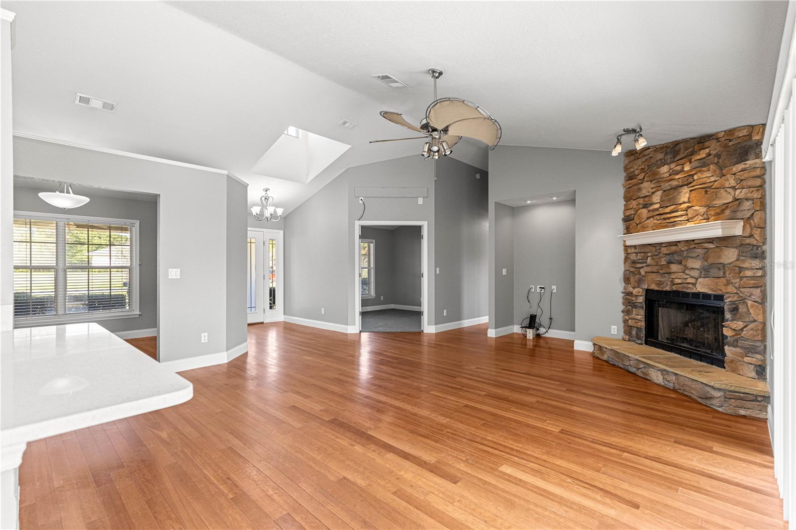 Image 8 of 59 For 10485 42nd Court