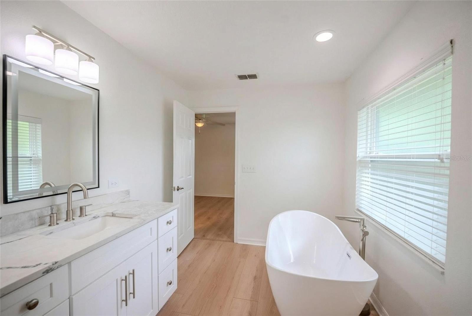 Image 23 of 62 For 2475 38th Street