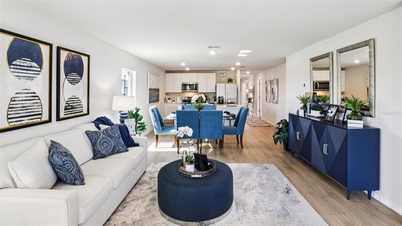 Image 4 of 20 For 7725 46th Court