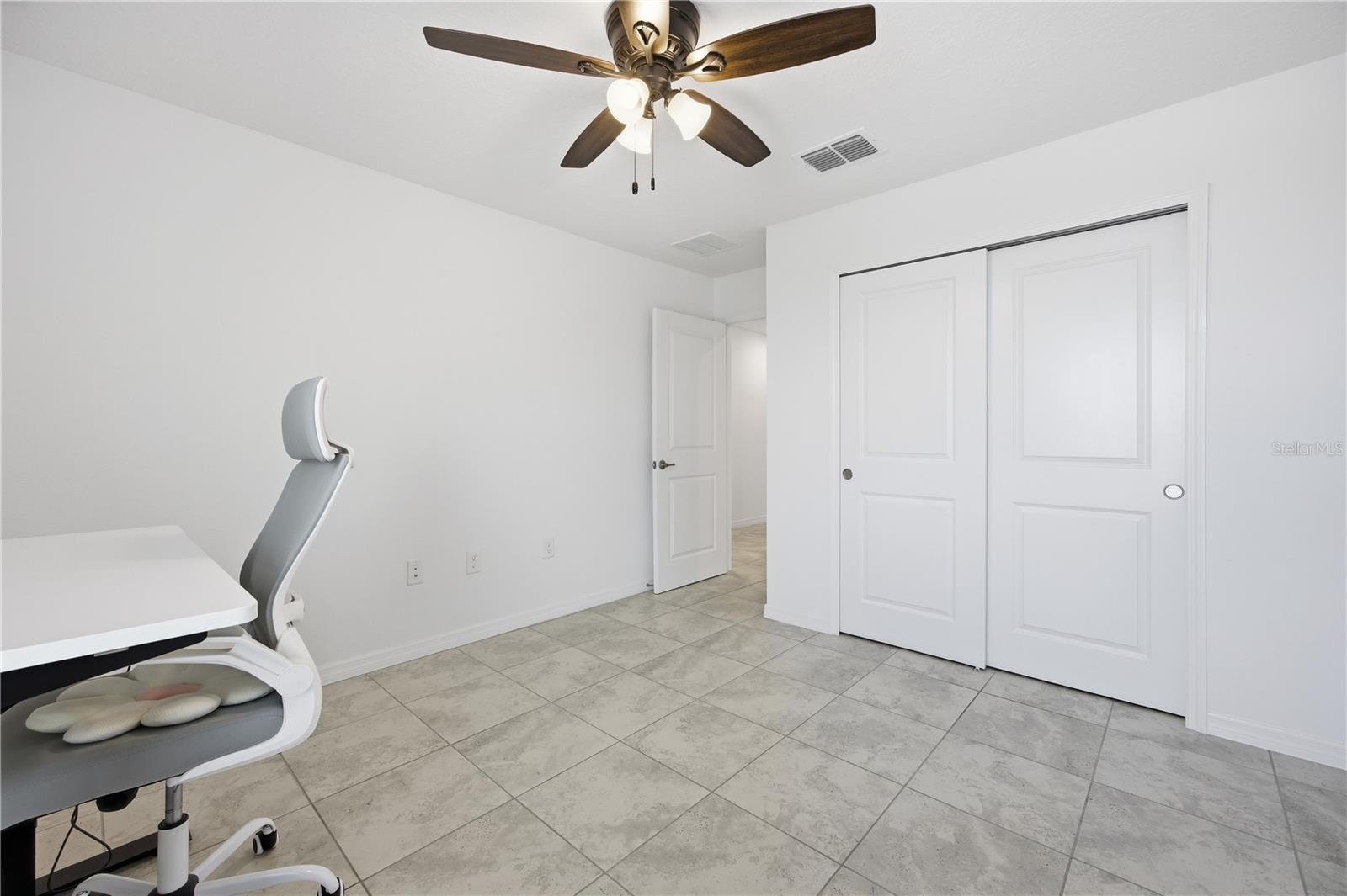 Image 19 of 28 For 7238 60th Lane