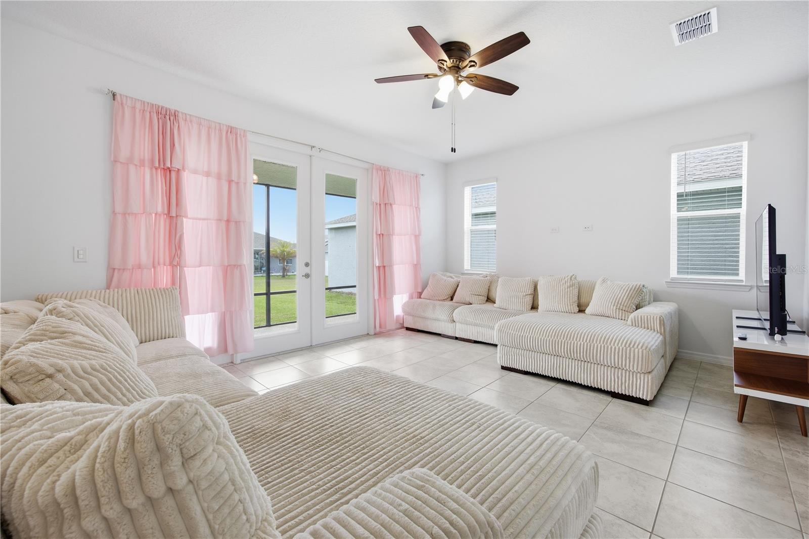 Image 4 of 28 For 7238 60th Lane