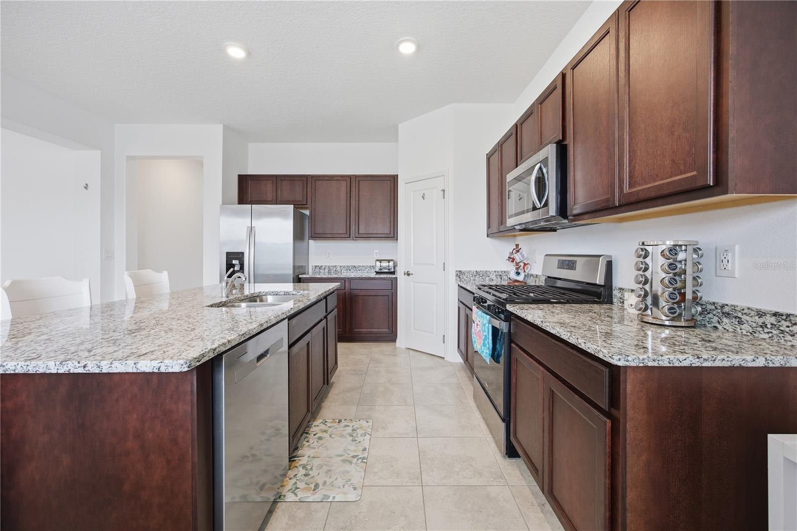 Image 6 of 28 For 7238 60th Lane