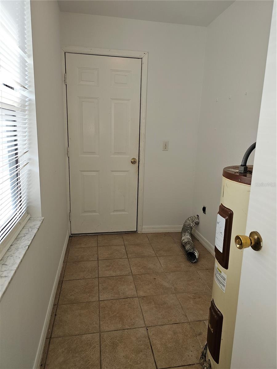 Image 14 of 31 For 3553 158th Lane