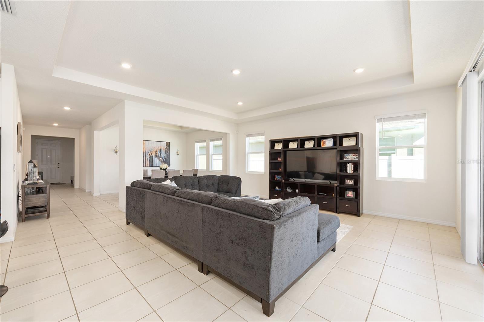 Image 10 of 40 For 8285 58th Avenue