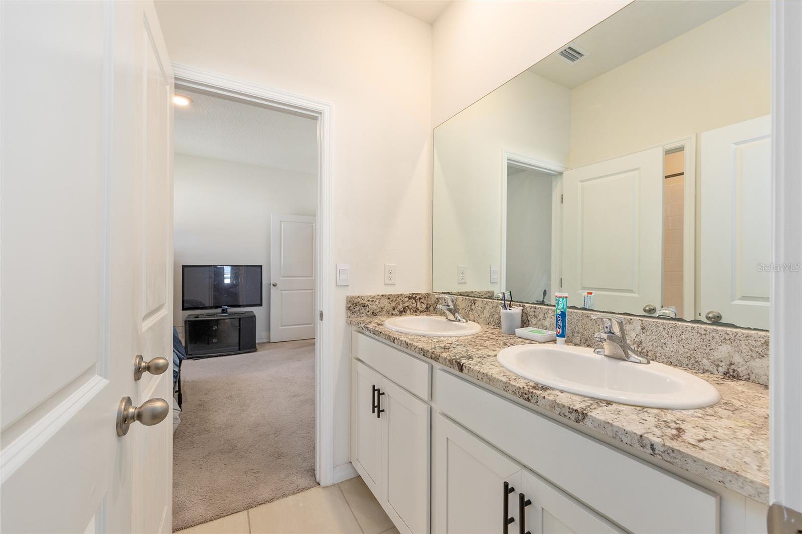 Image 32 of 40 For 8285 58th Avenue