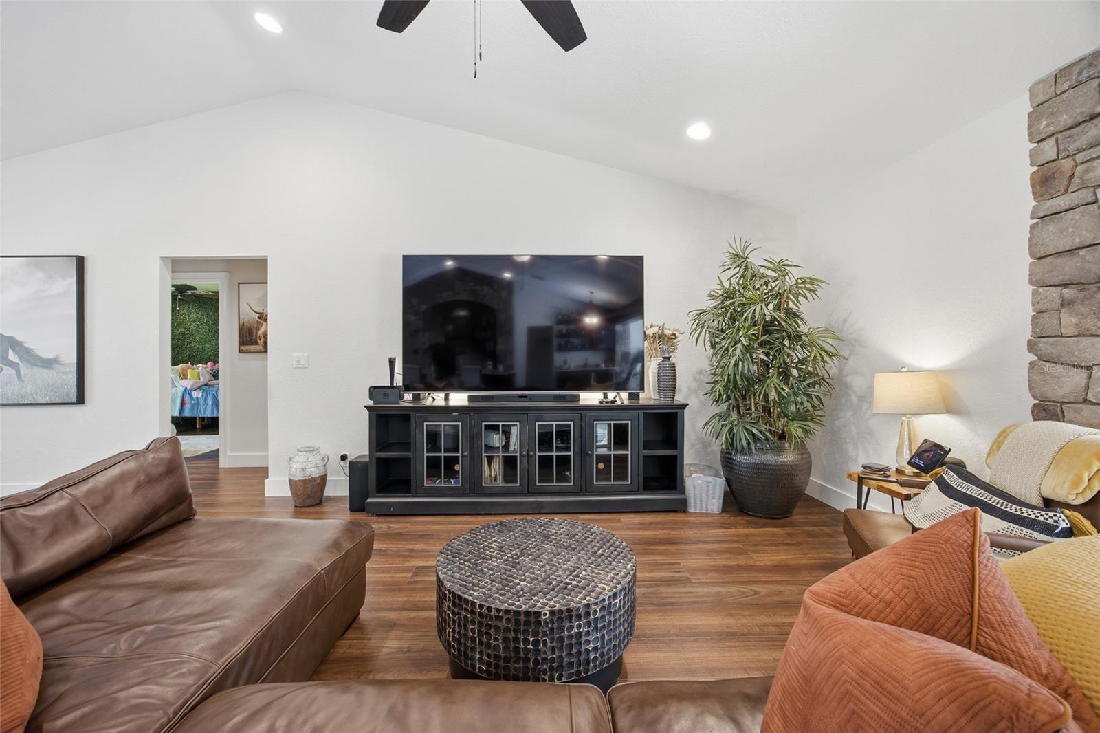 Image 14 of 65 For 3569 49th Terrace