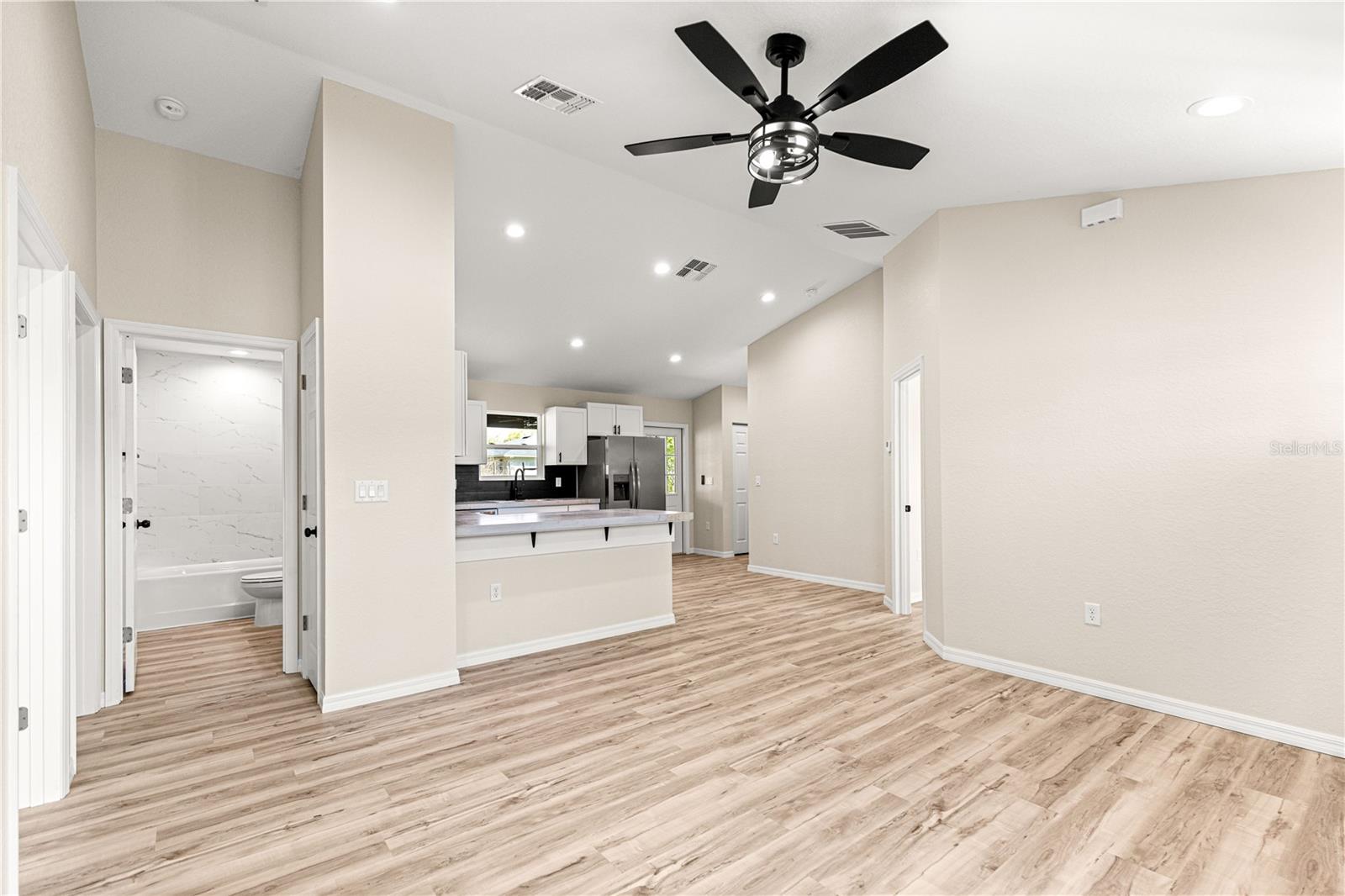 Image 13 of 37 For 10561 147th Place