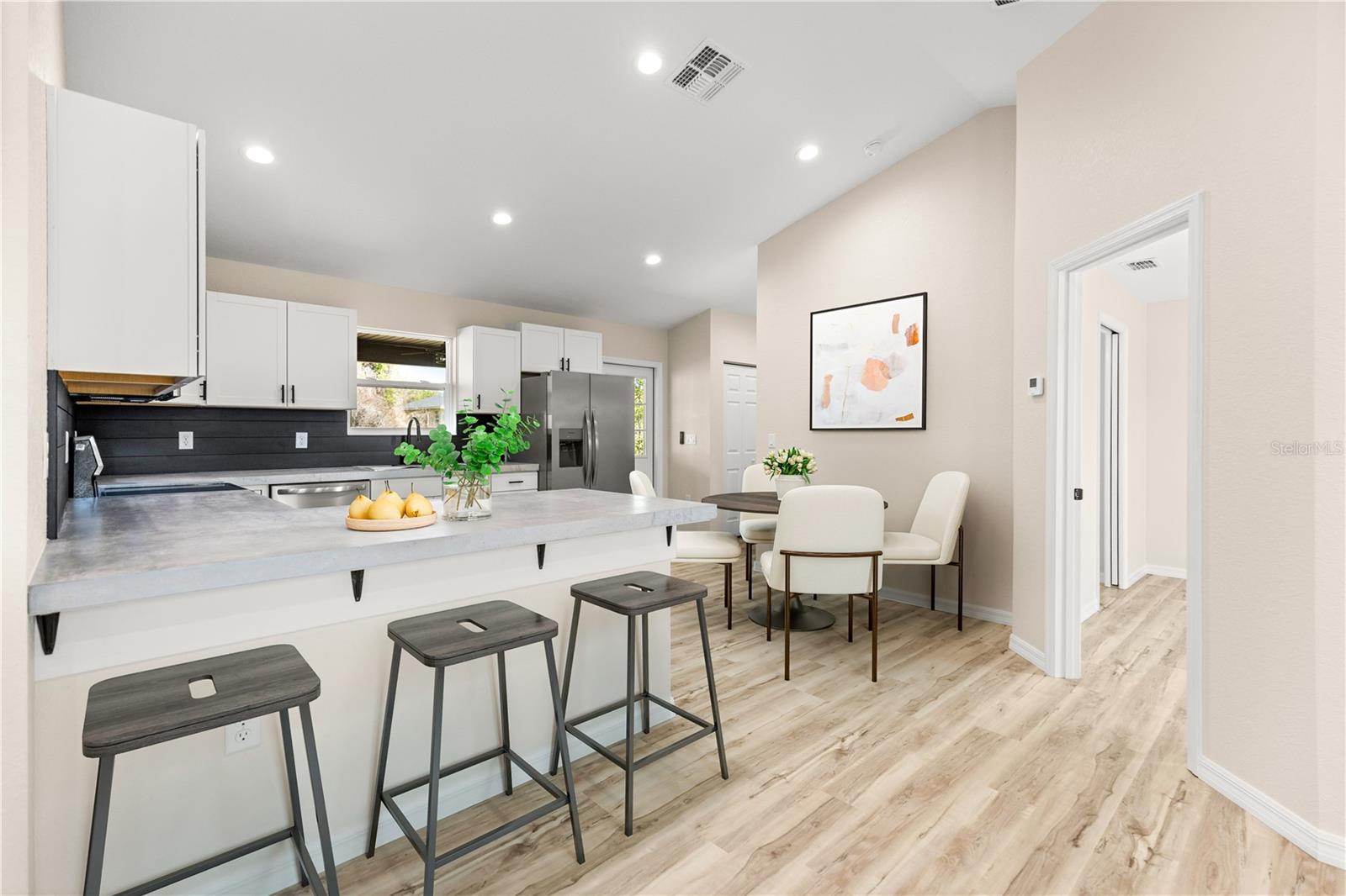 Image 20 of 37 For 10561 147th Place