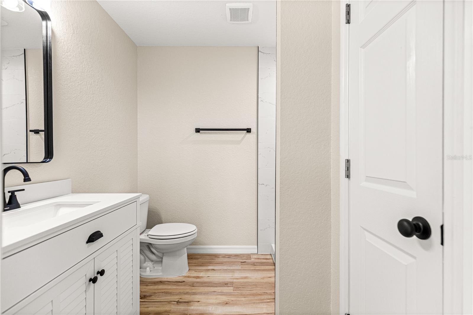 Image 23 of 37 For 10561 147th Place