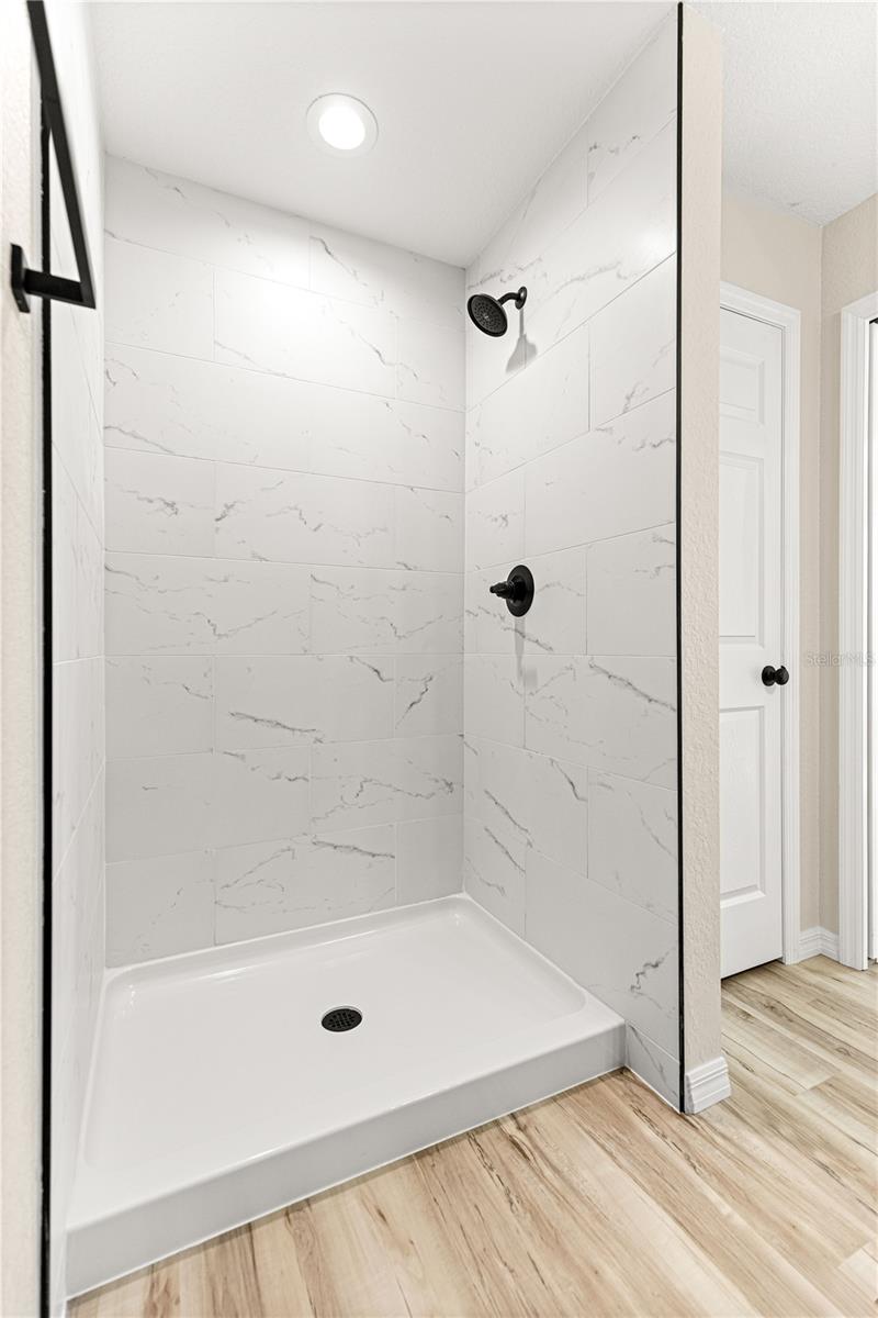 Image 24 of 37 For 10561 147th Place