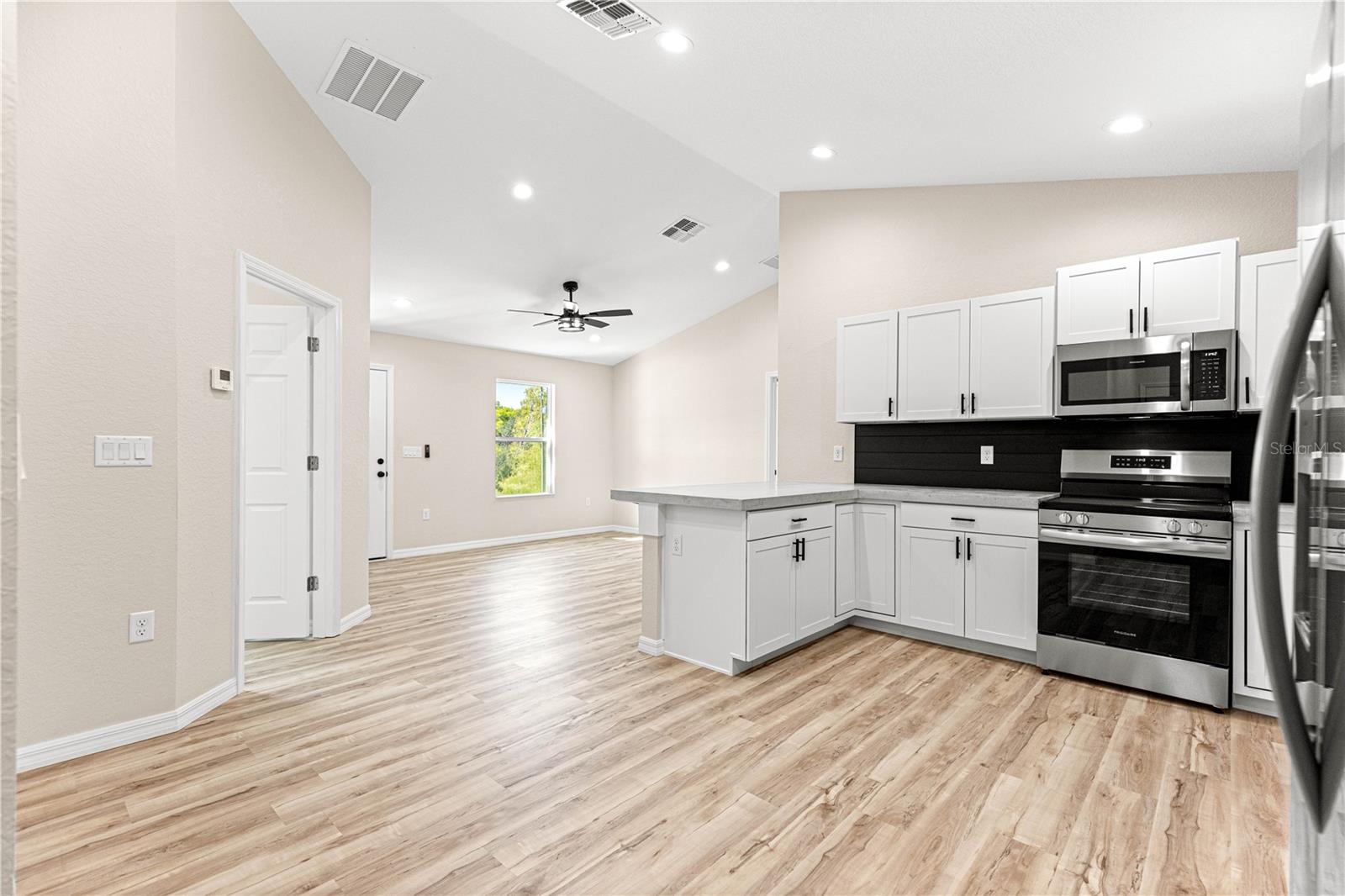 Image 34 of 37 For 10561 147th Place