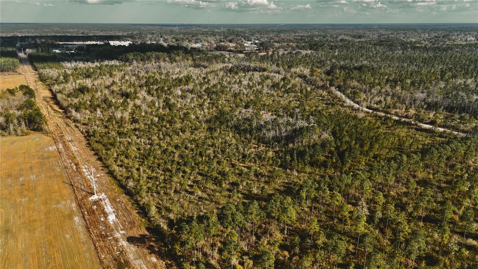 Image 27 of 36 For 00 W Market Road