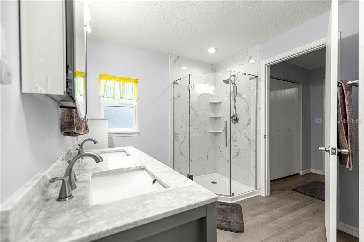 Image 22 of 67 For 6750 137th Place