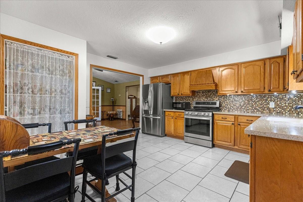 Image 4 of 67 For 6750 137th Place