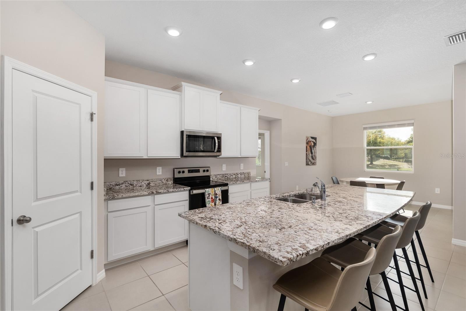 Image 15 of 63 For 4940 39th Loop