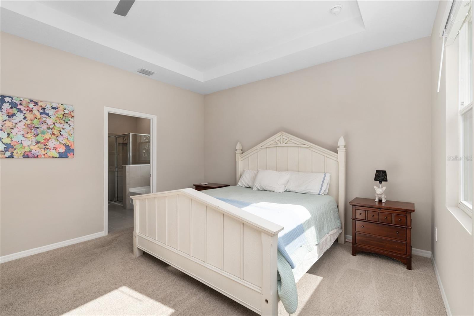 Image 26 of 63 For 4940 39th Loop