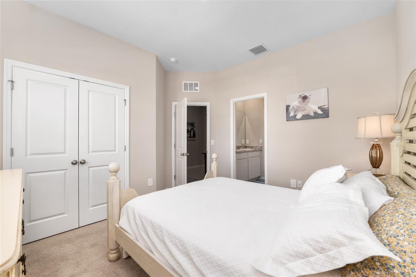 Image 35 of 63 For 4940 39th Loop