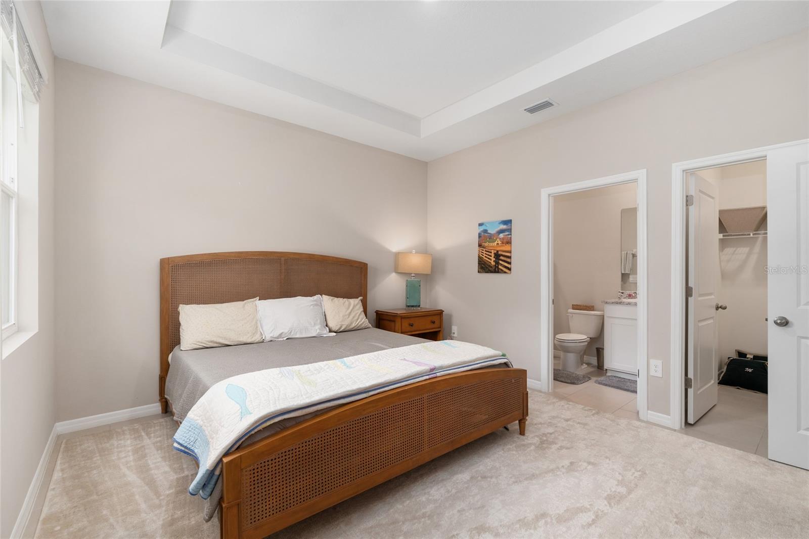 Image 39 of 63 For 4940 39th Loop