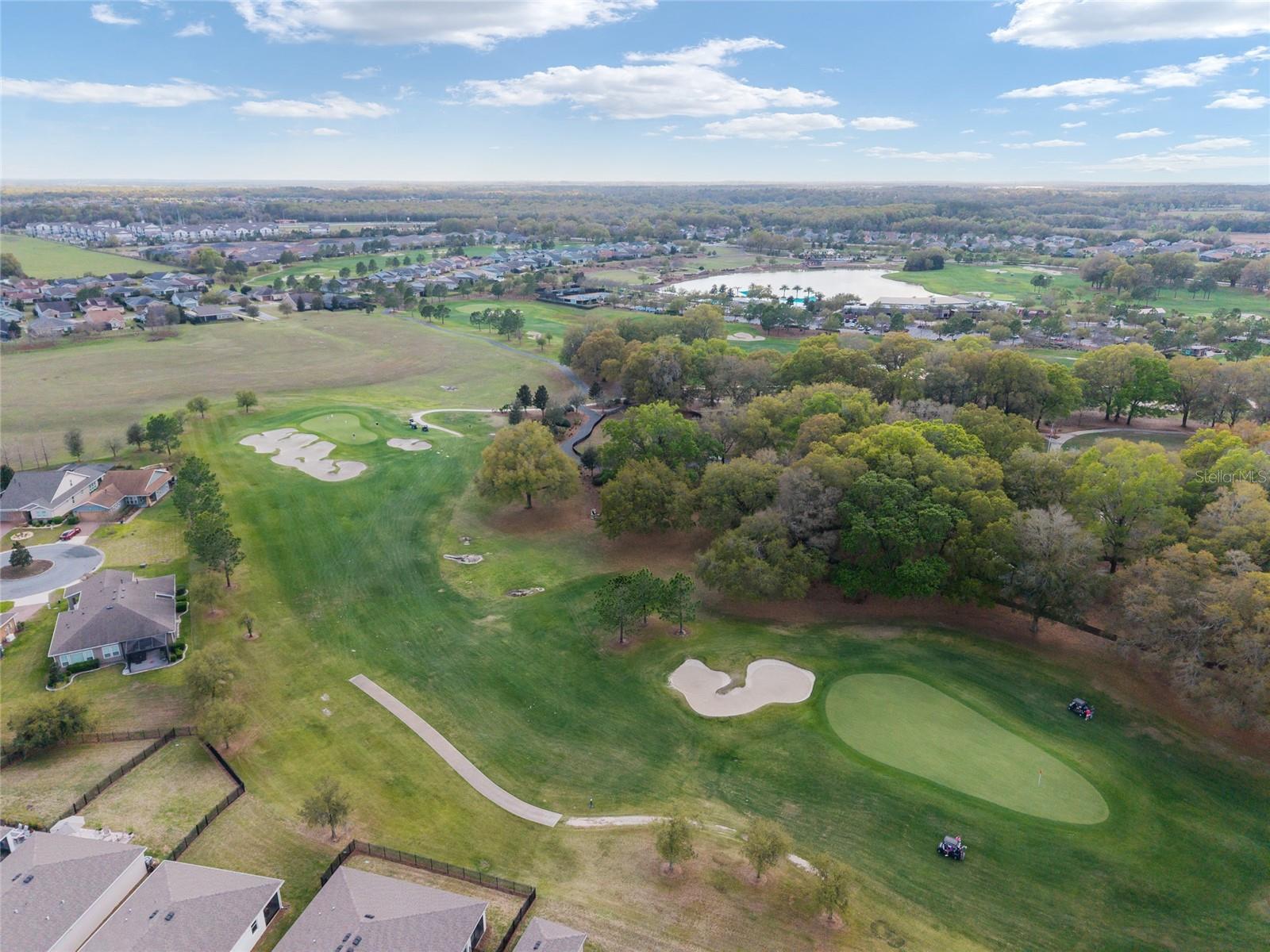 Image 4 of 63 For 4940 39th Loop