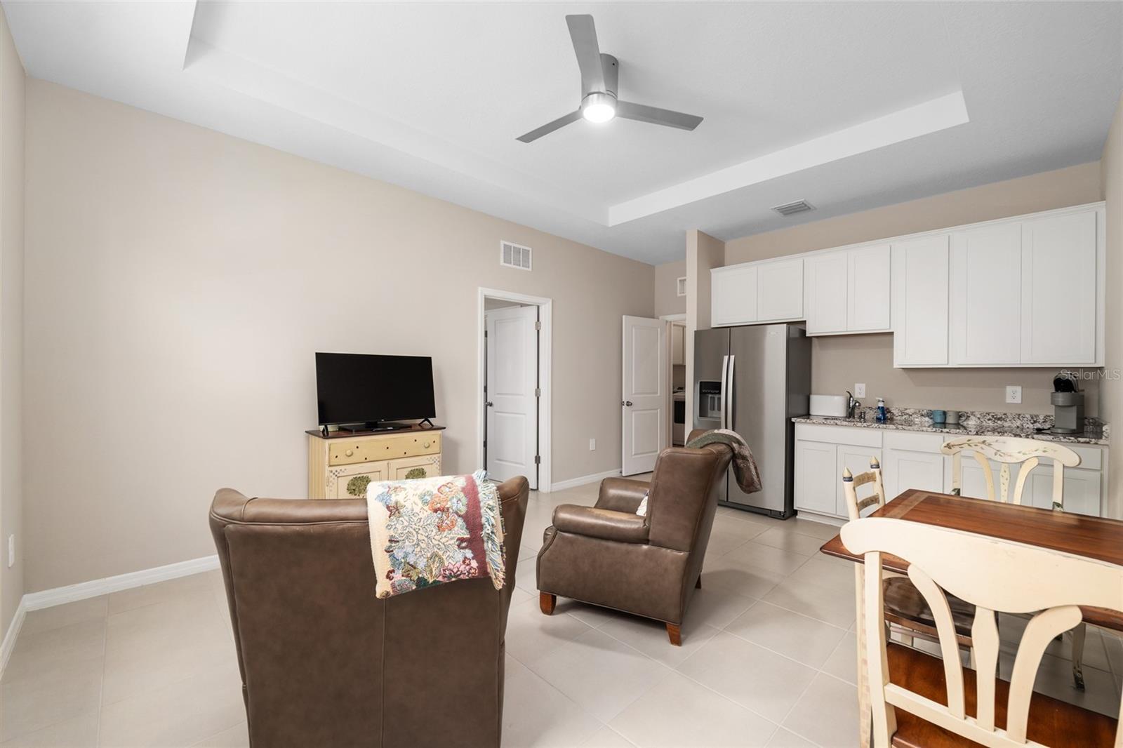 Image 42 of 63 For 4940 39th Loop