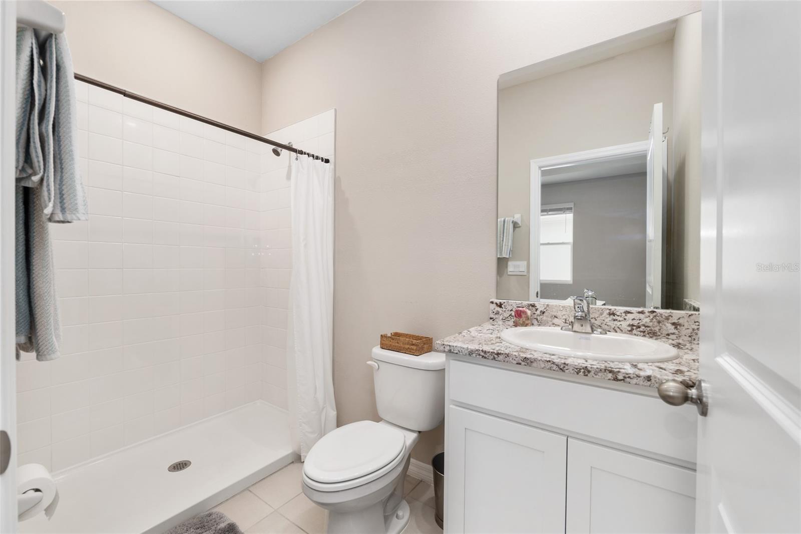 Image 48 of 63 For 4940 39th Loop