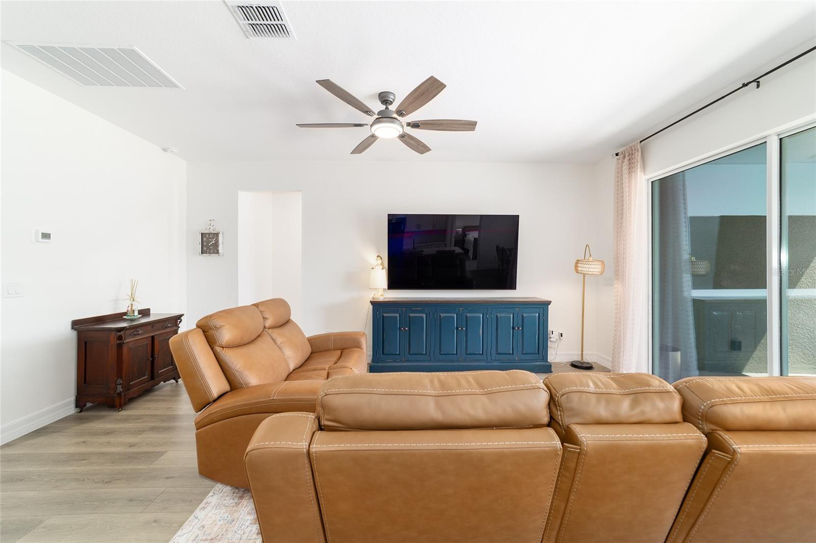 Image 18 of 48 For 4838 130th Street